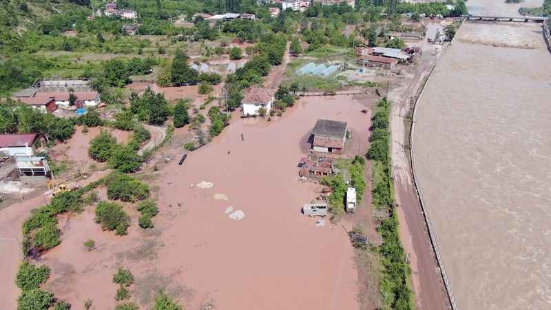 Sel felaketi sonrası bulaşıcı hastalık uyarısı